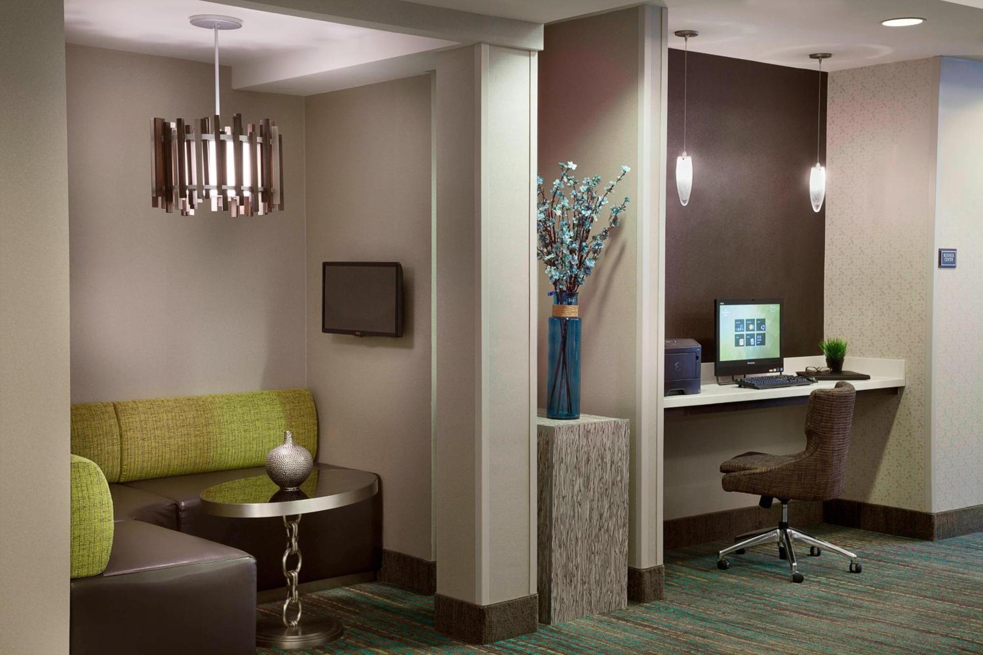 By Marriott Toronto Hotel 3*